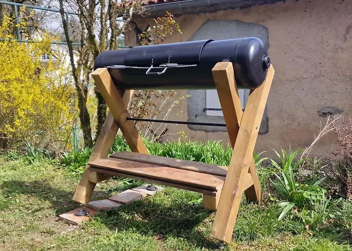 Maison Au Calme Avec Jardin Et Parking Prive