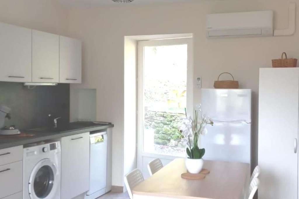 Ferienhaus Maison Au Calme Avec Jardin Et Parking Prive